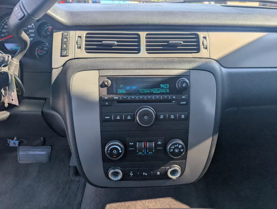 2009 /Ebony Chevrolet Tahoe LS (1GNEC13329R) with an Other engine, located at 3959 U.S. 80 W, Phenix City, AL, 36870, (334) 297-4885, 32.469296, -85.135185 - **Explore the Open Road in This 2009 Chevrolet Tahoe Your Next Adventure Awaits!**<br /> <br /> Are you dreaming of weekend getaways with family, or perhaps a reliable companion for your daily commute? Look no further! The 2009 Chevrolet Tahoe LS is the ideal SUV for those who crave versatility wit - Photo#15