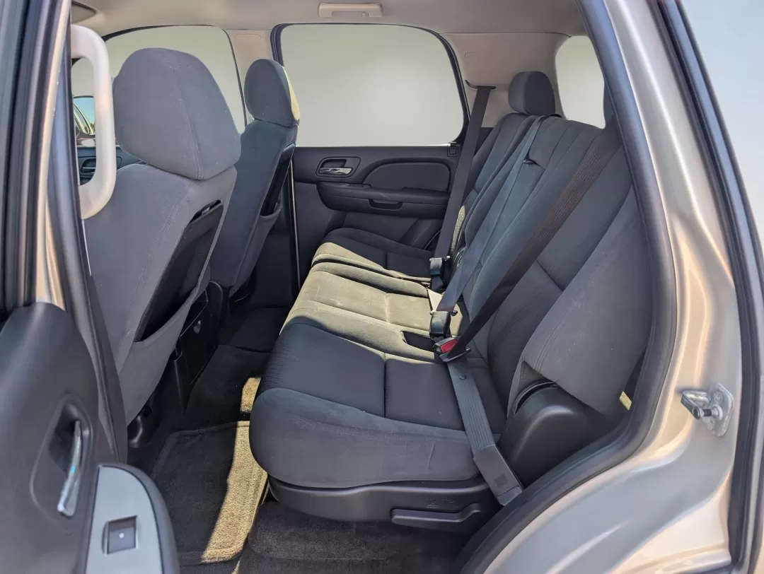 2009 /Ebony Chevrolet Tahoe LS (1GNEC13329R) with an Other engine, located at 1430 Gateway Drive, Opelika, AL, 36801, (334) 239-0944, 32.637871, -85.409790 - **Explore the Open Road in This 2009 Chevrolet Tahoe Your Next Adventure Awaits!**<br /> <br /> Are you dreaming of weekend getaways with family, or perhaps a reliable companion for your daily commute? Look no further! The 2009 Chevrolet Tahoe LS is the ideal SUV for those who crave versatility wit - Photo#11