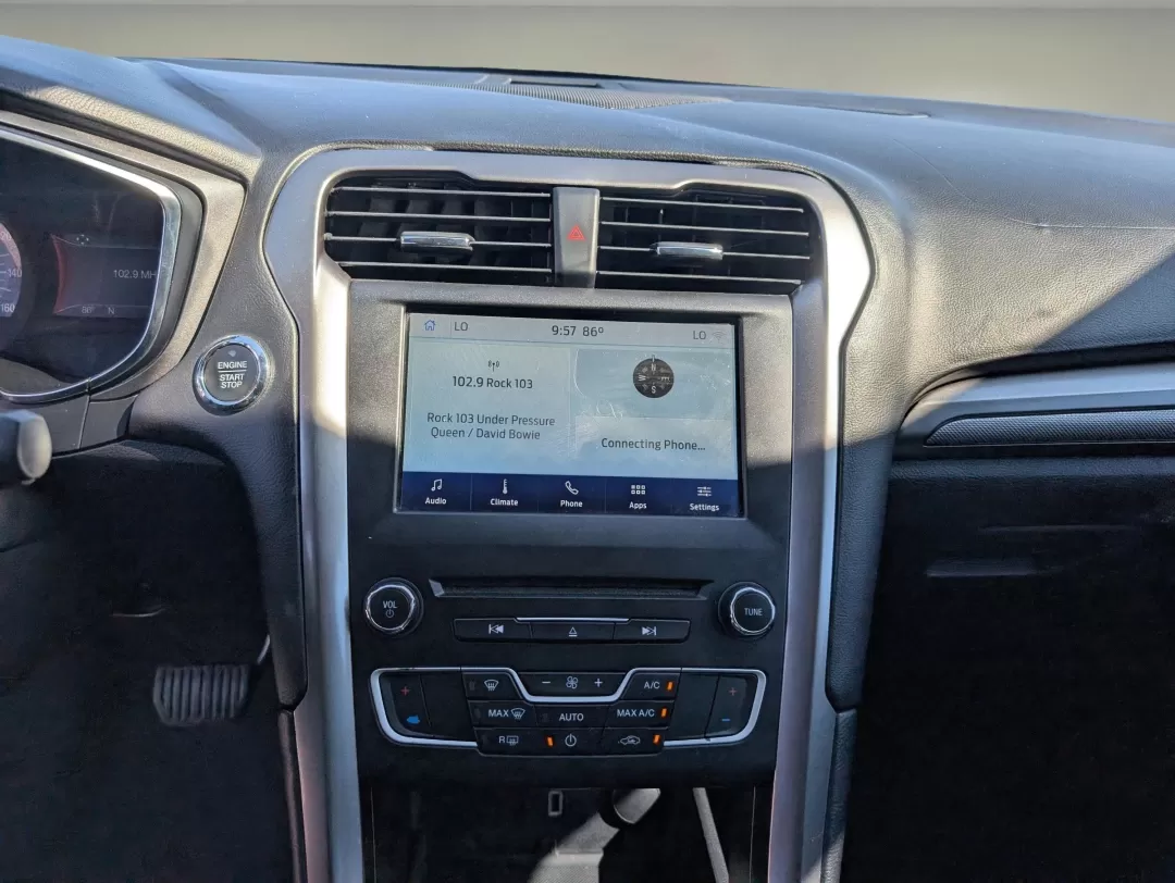 2017 Ford Fusion SE (3FA6P0H74HR) with an Other engine, located at 1430 Gateway Drive, Opelika, AL, 36801, (334) 239-0944, 32.637871, -85.409790 - 2017 Ford Fusion SE - Photo#12