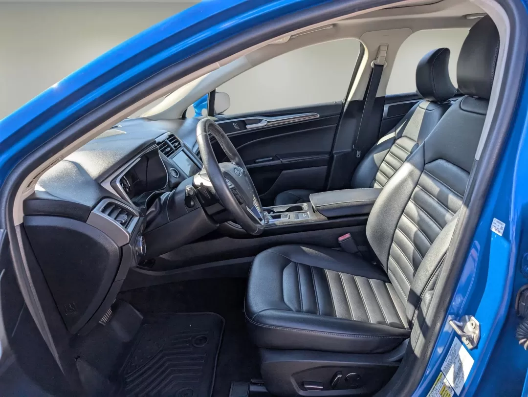 2019 Ford Fusion SEL (3FA6P0CD2KR) with an Other engine, located at 1430 Gateway Drive, Opelika, AL, 36801, (334) 239-0944, 32.637871, -85.409790 - 2019 Ford Fusion SEL - Photo#9