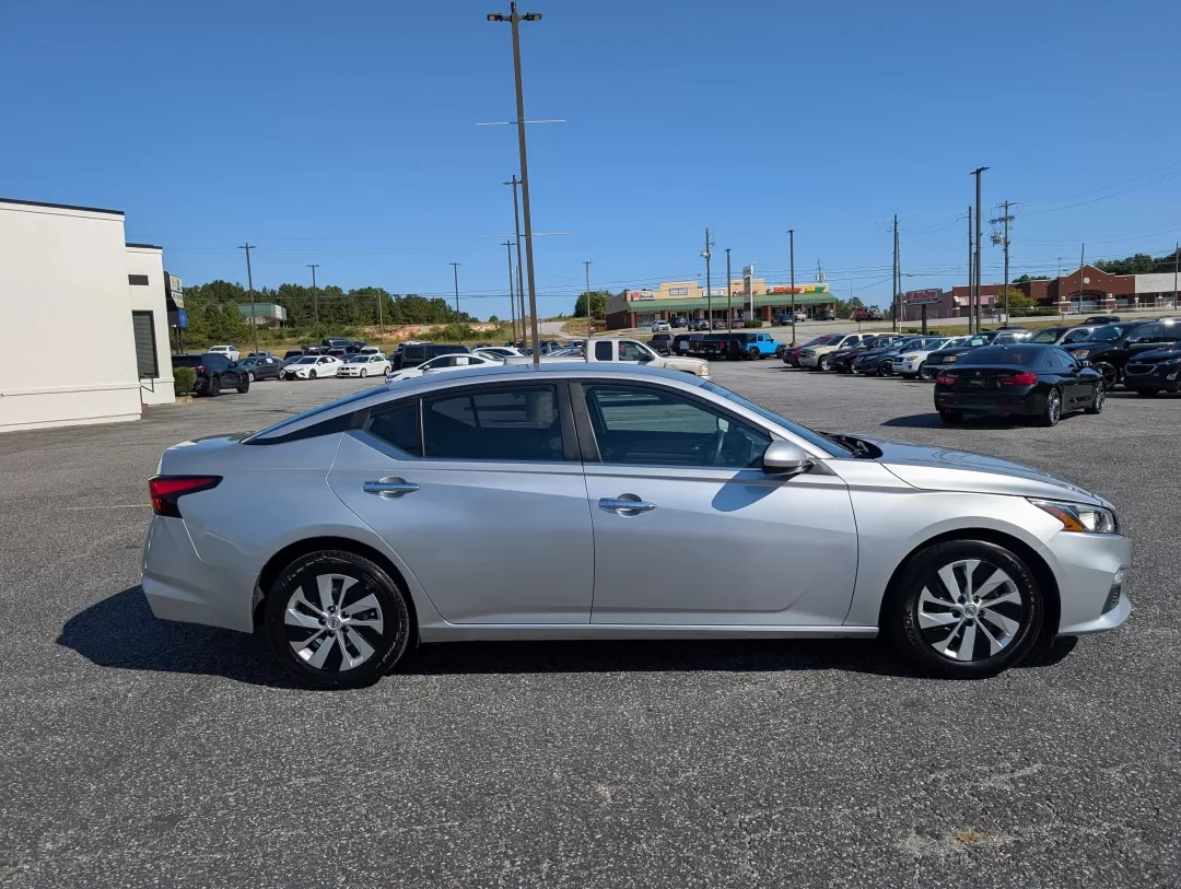2020 /Charcoal Nissan Altima 2.5 S (1N4BL4BV6LC) with an Other engine, located at 3959 U.S. 80 W, Phenix City, AL, 36870, (334) 297-4885, 32.469296, -85.135185 - **Drive into Adventure with the 2020 Nissan Altima at Gils Auto in Phenix City, AL!**<br /> <br /> Are you in search of a reliable sedan that perfectly balances everyday commuting with weekend road trips? Look no further than the 2020 Nissan Altima, now available at Gils Auto-your trusted Buy Here P - Photo#3