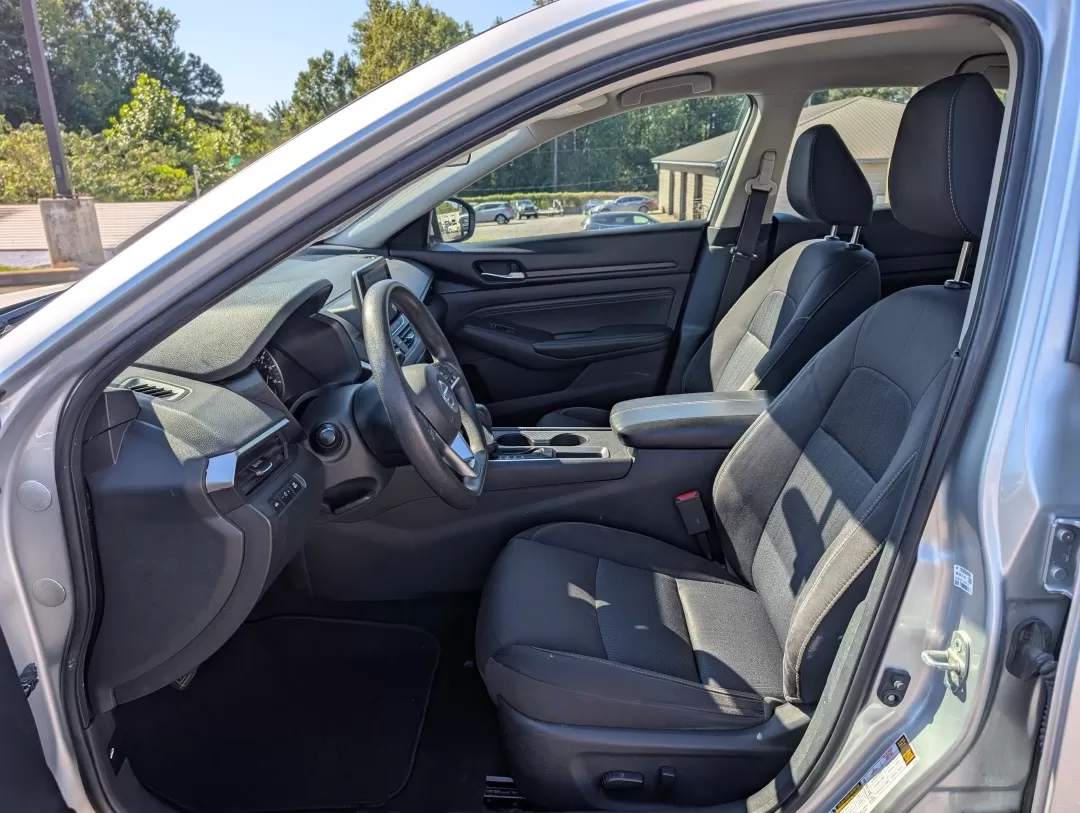 2020 /Charcoal Nissan Altima 2.5 S (1N4BL4BV6LC) with an Other engine, located at 3959 U.S. 80 W, Phenix City, AL, 36870, (334) 297-4885, 32.469296, -85.135185 - **Drive into Adventure with the 2020 Nissan Altima at Gils Auto in Phenix City, AL!**<br /> <br /> Are you in search of a reliable sedan that perfectly balances everyday commuting with weekend road trips? Look no further than the 2020 Nissan Altima, now available at Gils Auto-your trusted Buy Here P - Photo#9