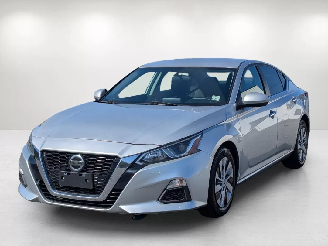 2020 /Charcoal Nissan Altima 2.5 S (1N4BL4BV6LC) with an Other engine, located at 3959 U.S. 80 W, Phenix City, AL, 36870, (334) 297-4885, 32.469296, -85.135185 - **Drive into Adventure with the 2020 Nissan Altima at Gils Auto in Phenix City, AL!**<br /> <br /> Are you in search of a reliable sedan that perfectly balances everyday commuting with weekend road trips? Look no further than the 2020 Nissan Altima, now available at Gils Auto-your trusted Buy Here P - Photo#1