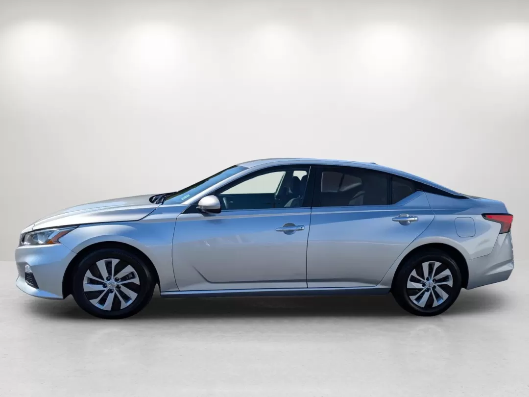 2020 /Charcoal Nissan Altima 2.5 S (1N4BL4BV6LC) with an Other engine, located at 3959 U.S. 80 W, Phenix City, AL, 36870, (334) 297-4885, 32.469296, -85.135185 - **Drive into Adventure with the 2020 Nissan Altima at Gils Auto in Phenix City, AL!**<br /> <br /> Are you in search of a reliable sedan that perfectly balances everyday commuting with weekend road trips? Look no further than the 2020 Nissan Altima, now available at Gils Auto-your trusted Buy Here P - Photo#8