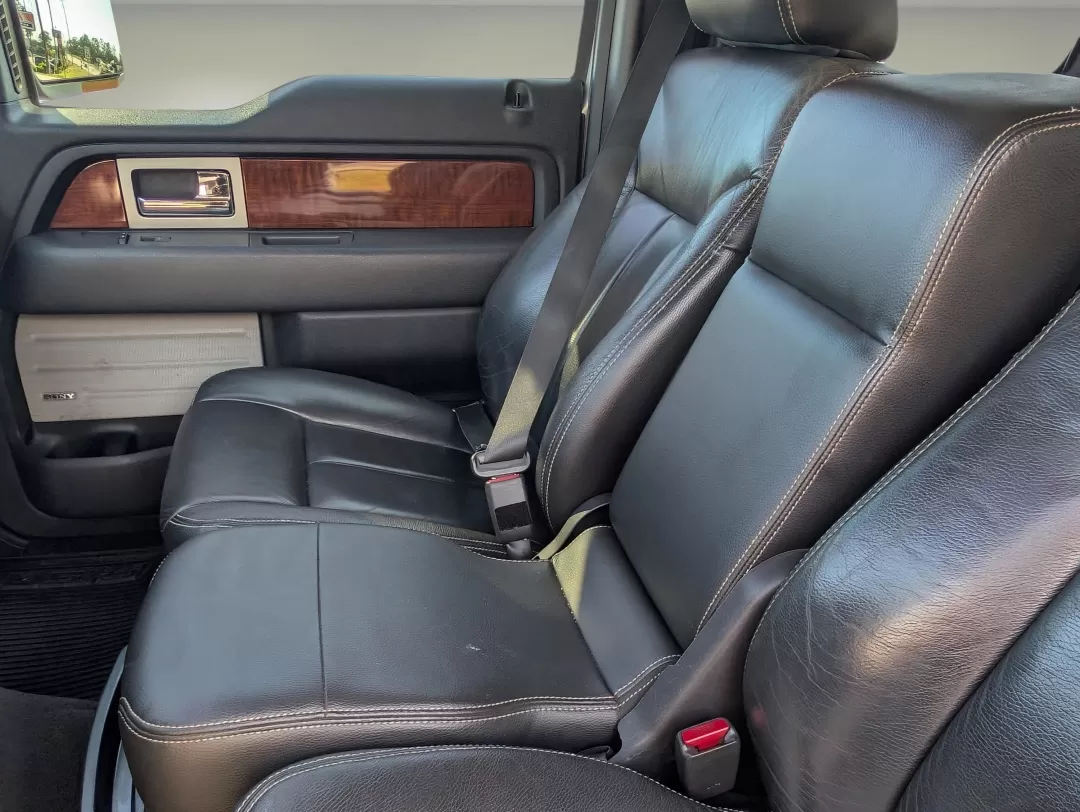 2010 Ford F-150 Lariat (1FTFW1CV3AF) with an Other engine, located at 5115 14th Ave., Columbus, GA, 31904, (706) 323-0345, 32.511494, -84.971046 - **Get Ready for Your Next Adventure with the 2010 Ford F-150 Crew Cab Pickup!**<br /> <br /> Are you ready to elevate your lifestyle? The 2010 Ford F-150 Crew Cab Pickup is the perfect vehicle for those who crave adventure, whether it's tackling your daily commute, taking the family on weekend getaw - Photo#10
