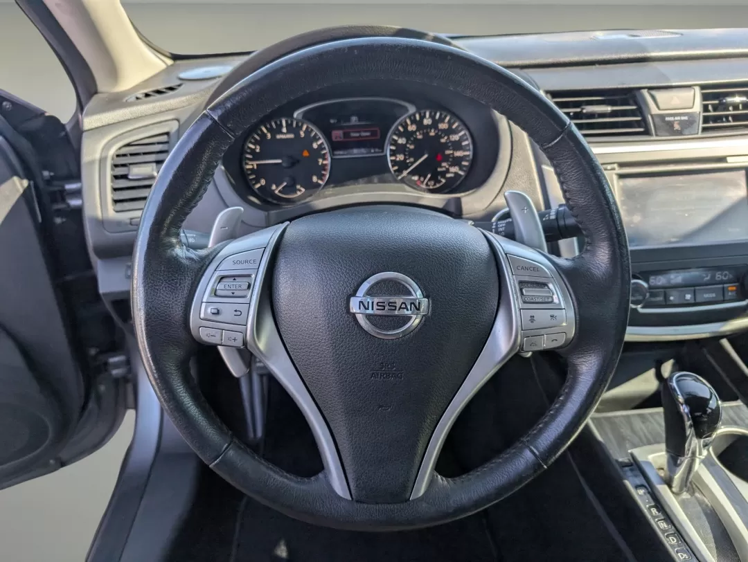 2016 Nissan Altima 3.5 SL (1N4BL3AP1GC) with an Other engine, located at 7000 Northlake Connector, Columbus, GA, 31904, (706) 987-8085, 32.524975, -84.978134 - 2016 Nissan Altima 3.5 SL - Photo#12