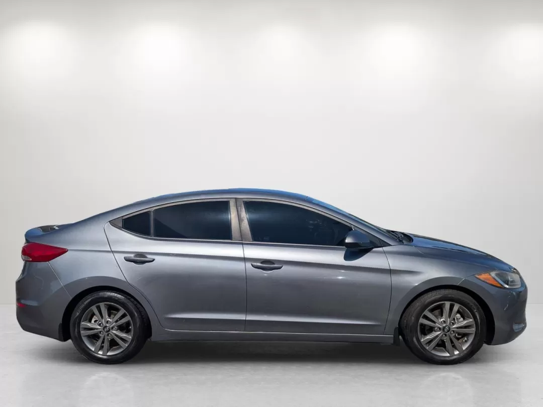 2018 /Black Hyundai Elantra SEL (5NPD84LF1JH) with an Other engine, located at 1430 Gateway Drive, Opelika, AL, 36801, (334) 239-0944, 32.637871, -85.409790 - **Discover Adventure and Comfort with the 2018 Hyundai Elantra SEL at Gils Auto - Phenix City!**<br /> <br /> Looking for a vehicle that effortlessly combines style, comfort, and versatility for your daily life? Whether you're commuting to work, running errands around Phenix City, or setting off on - Photo#3