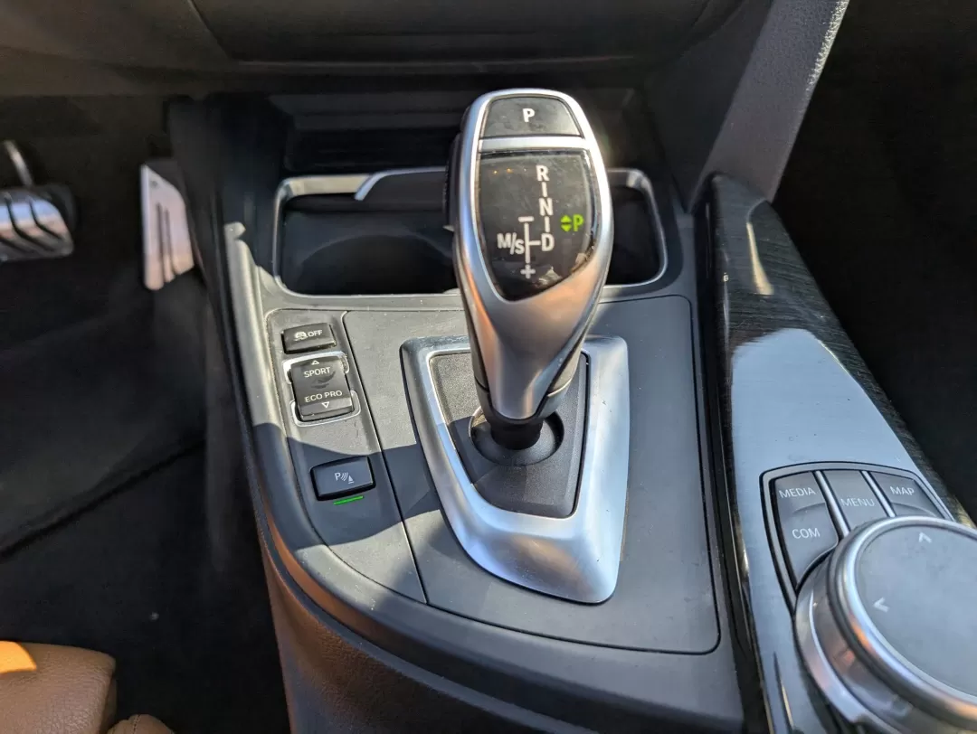 2019 /Cognac/Dark Brown BMW 4 Series 430i (WBA4W3C51KA) with an Other engine, located at 3959 U.S. 80 W, Phenix City, AL, 36870, (334) 297-4885, 32.469296, -85.135185 - **Experience the Thrill of the Open Road with the 2019 BMW 4 Series 430i Coupe from Gils Auto!**<br /> <br /> Are you ready to elevate your daily commute or weekend adventures? The 2019 BMW 4 Series 430i Coupe is the perfect blend of performance and luxury, making it an ideal choice for those who cr - Photo#15