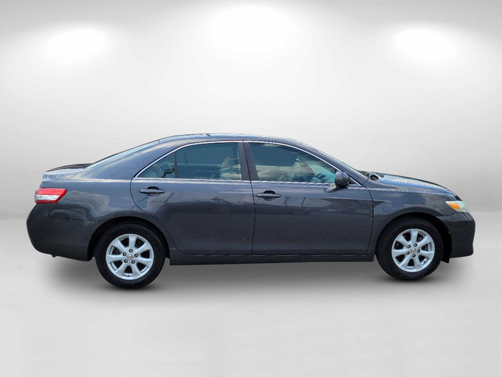 2010 Gray Toyota Camry LE (4T1BF3EK3AU) with an Gas I4 2.5L/152 engine, 6-Speed Automatic w/OD transmission, located at 7000 Northlake Connector, Columbus, GA, 31904, (706) 987-8085, 32.524975, -84.978134 - 2010 Toyota Camry LE - Photo#3