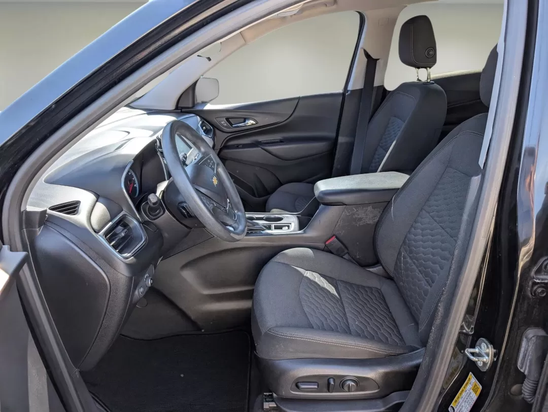 2018 /Jet Black Chevrolet Equinox LT (2GNAXJEVXJ6) with an Other engine, located at 521 Old Farm Lane Rd, Prattville, AL, 36066, (334) 325-1505, 32.482460, -86.416367 - **Discover Your Next Adventure with the 2018 Chevrolet Equinox LT at Gils Auto in Phenix City, AL!**<br /> <br /> Are you looking for a versatile SUV that fits seamlessly into your lifestyle? The 2018 Chevrolet Equinox LT is the perfect blend of style, functionality, and reliability. Whether you're - Photo#9