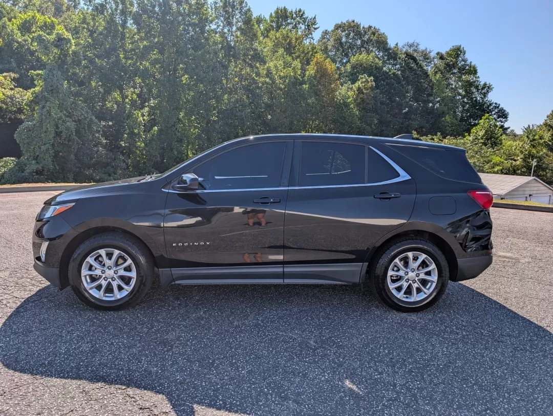 2018 /Jet Black Chevrolet Equinox LT (2GNAXJEVXJ6) with an Other engine, located at 3959 U.S. 80 W, Phenix City, AL, 36870, (334) 297-4885, 32.469296, -85.135185 - **Discover Your Next Adventure with the 2018 Chevrolet Equinox LT at Gils Auto in Phenix City, AL!**<br /> <br /> Are you looking for a versatile SUV that fits seamlessly into your lifestyle? The 2018 Chevrolet Equinox LT is the perfect blend of style, functionality, and reliability. Whether you're - Photo#7