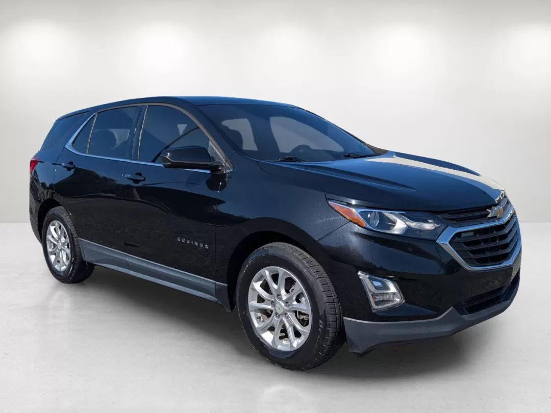 2018 /Jet Black Chevrolet Equinox LT (2GNAXJEVXJ6) with an Other engine, located at 3959 U.S. 80 W, Phenix City, AL, 36870, (334) 297-4885, 32.469296, -85.135185 - **Discover Your Next Adventure with the 2018 Chevrolet Equinox LT at Gils Auto in Phenix City, AL!**<br /> <br /> Are you looking for a versatile SUV that fits seamlessly into your lifestyle? The 2018 Chevrolet Equinox LT is the perfect blend of style, functionality, and reliability. Whether you're - Photo#3