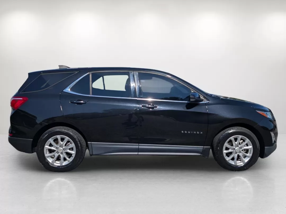 2018 /Jet Black Chevrolet Equinox LT (2GNAXJEVXJ6) with an Other engine, located at 3959 U.S. 80 W, Phenix City, AL, 36870, (334) 297-4885, 32.469296, -85.135185 - **Discover Your Next Adventure with the 2018 Chevrolet Equinox LT at Gils Auto in Phenix City, AL!**<br /> <br /> Are you looking for a versatile SUV that fits seamlessly into your lifestyle? The 2018 Chevrolet Equinox LT is the perfect blend of style, functionality, and reliability. Whether you're - Photo#4