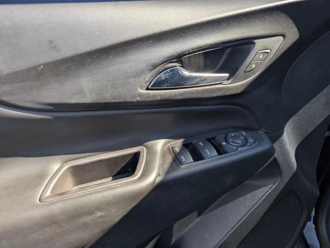 2018 /Jet Black Chevrolet Equinox LT (2GNAXJEVXJ6) with an Other engine, located at 3959 U.S. 80 W, Phenix City, AL, 36870, (334) 297-4885, 32.469296, -85.135185 - **Discover Your Next Adventure with the 2018 Chevrolet Equinox LT at Gils Auto in Phenix City, AL!**<br /> <br /> Are you looking for a versatile SUV that fits seamlessly into your lifestyle? The 2018 Chevrolet Equinox LT is the perfect blend of style, functionality, and reliability. Whether you're - Photo#9