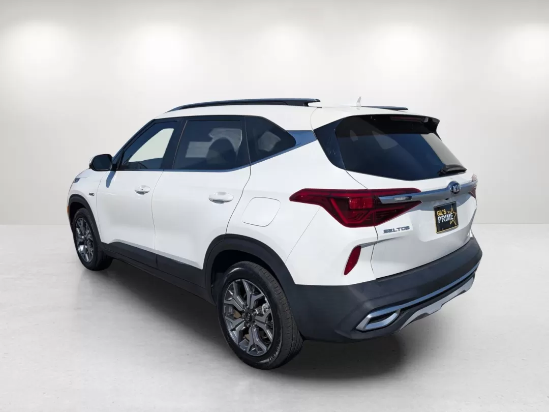 2021 /Black Kia Seltos EX (KNDERCAAXM7) with an Other engine, located at 3959 U.S. 80 W, Phenix City, AL, 36870, (334) 297-4885, 32.469296, -85.135185 - **Adventure Awaits with the 2021 Kia Seltos EX! Your Family-Friendly SUV Awaits!**<br /> <br /> Are you ready to elevate your driving experience? Whether you're navigating the bustling streets of Phenix City or embarking on weekend getaways, the 2021 Kia Seltos EX is the ideal SUV for those who crav - Photo#7