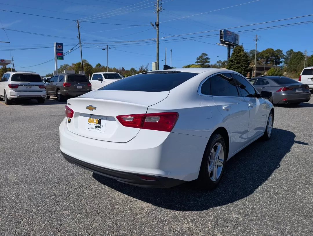 2021 /Dark Atmosphere/ Medium Ash Gray Chevrolet Malibu LS (1G1ZC5ST0MF) with an Other engine, located at 3959 U.S. 80 W, Phenix City, AL, 36870, (334) 297-4885, 32.469296, -85.135185 - **Elevate Your Everyday Commute with the 2021 Chevrolet Malibu LS**<br /> <br /> Are you looking for a reliable sedan that fits seamlessly into your busy lifestyle? Look no further than the 2021 Chevrolet Malibu LS, available now at Gils Auto in Phenix City, AL. Perfectly designed for daily commutes - Photo#5