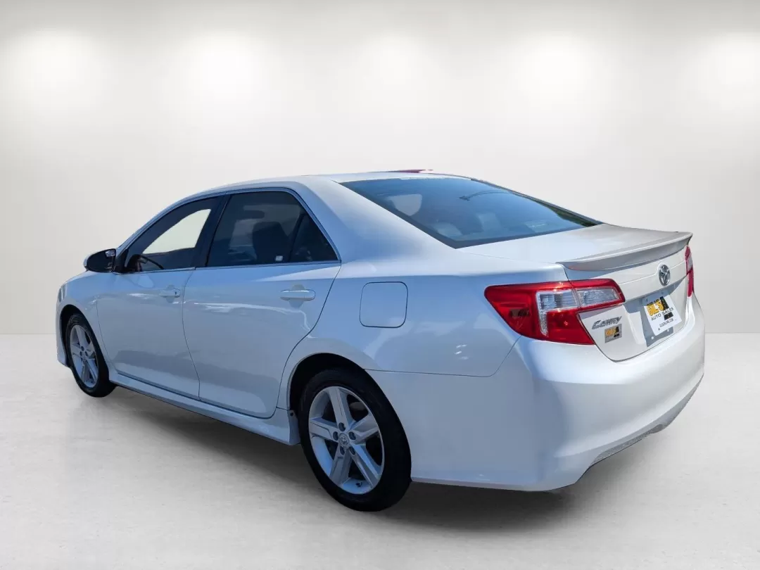 2012 Toyota Camry SE (4T1BF1FK3CU) with an Other engine, located at 3959 U.S. 80 W, Phenix City, AL, 36870, (334) 297-4885, 32.469296, -85.135185 - **Discover Your Perfect Ride: 2012 Toyota Camry SE Ideal for Daily Commuters and Family Adventures!**<br /> <br /> Are you searching for a reliable sedan that balances comfort, style, and performance? Look no further! The 2012 Toyota Camry SE is the perfect vehicle for your daily commutes, weekend - Photo#6