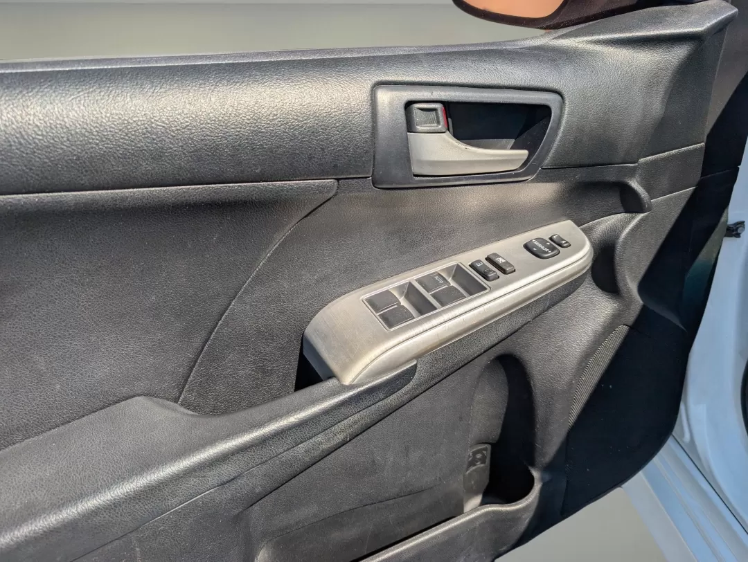 2012 Toyota Camry SE (4T1BF1FK3CU) with an Other engine, located at 3959 U.S. 80 W, Phenix City, AL, 36870, (334) 297-4885, 32.469296, -85.135185 - **Discover Your Perfect Ride: 2012 Toyota Camry SE Ideal for Daily Commuters and Family Adventures!**<br /> <br /> Are you searching for a reliable sedan that balances comfort, style, and performance? Look no further! The 2012 Toyota Camry SE is the perfect vehicle for your daily commutes, weekend - Photo#8