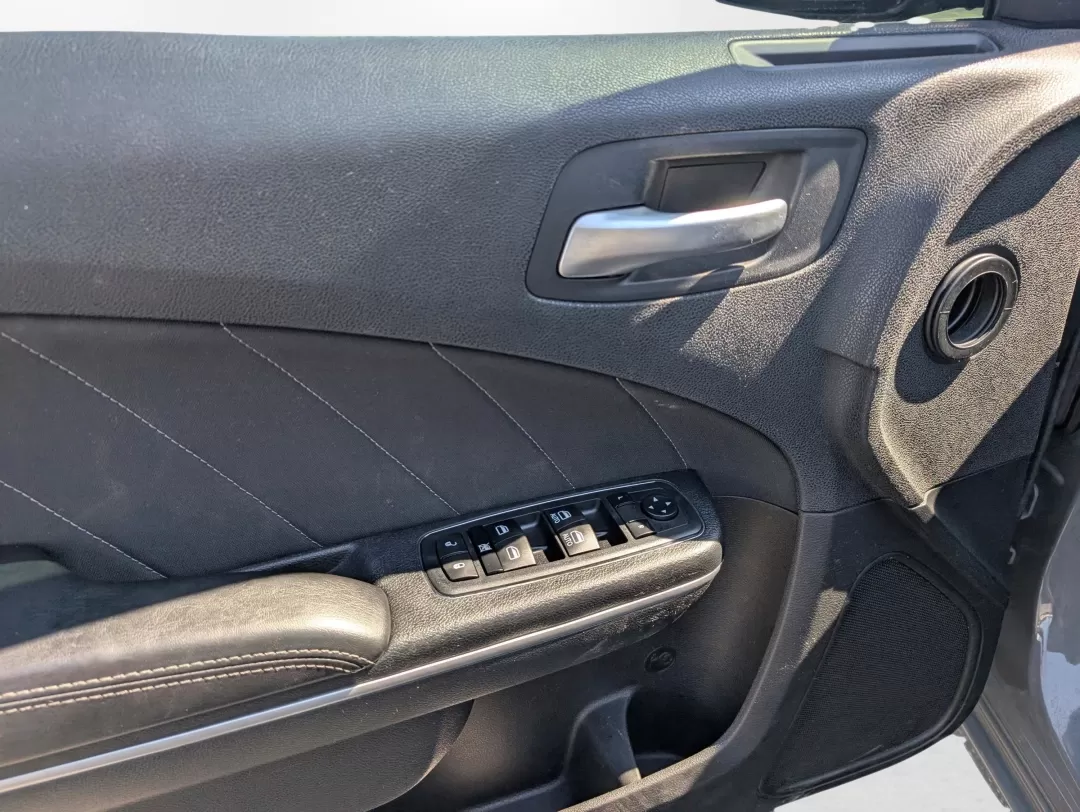 2019 /Black Dodge Charger SXT (2C3CDXBG9KH) with an Other engine, located at 1430 Gateway Drive, Opelika, AL, 36801, (334) 239-0944, 32.637871, -85.409790 - 2019 Dodge Charger SXT - Photo#8