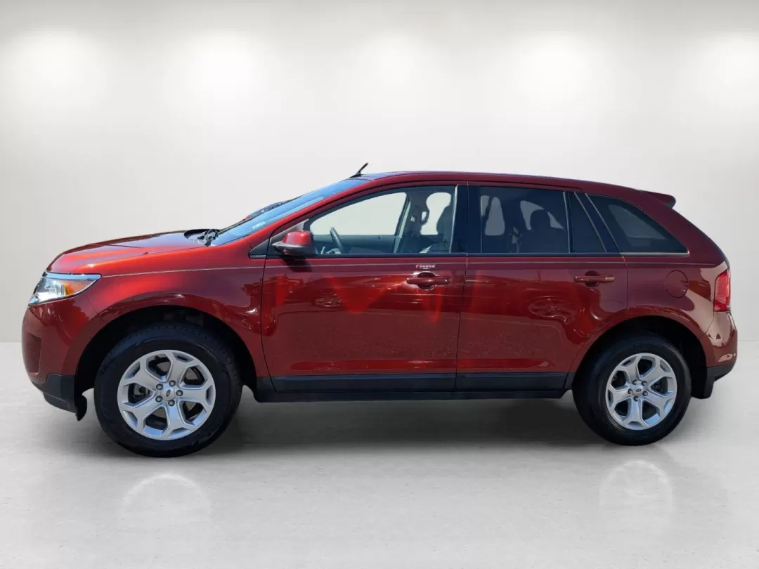 2014 Ford Edge SEL (2FMDK3JC5EB) with an Other engine, located at 804 22nd Ave, Phenix City, AL, 36870, (334) 297-1860, 32.484749, -85.024475 - Are you searching for the perfect SUV to elevate your everyday adventures? Look no further than this stunning 2014 Ford Edge SEL at Gils Auto in Phenix City, AL. Perfect for growing families or anyone looking for a reliable vehicle for their daily commute, this versatile SUV offers a blend of comfor - Photo#7