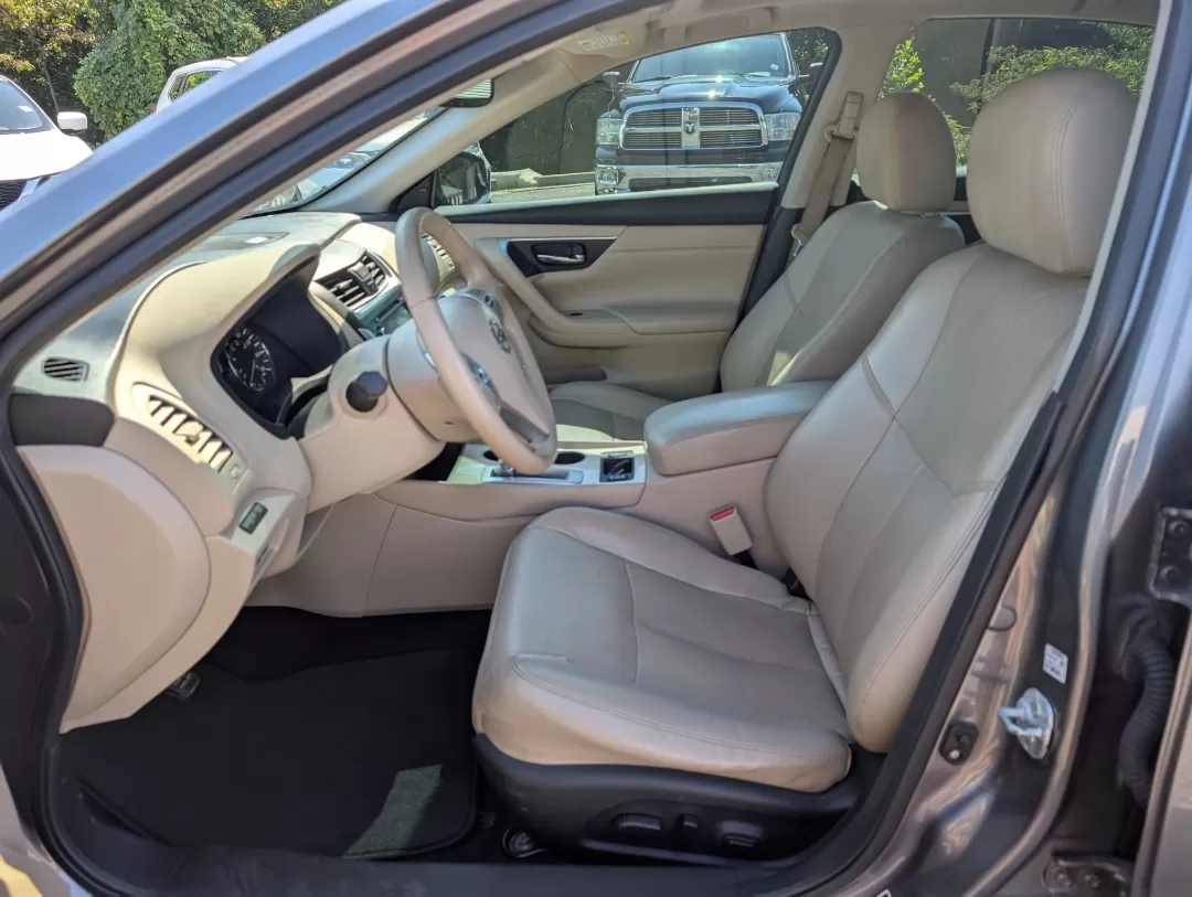 2016 /Beige Nissan Altima 2.5 SL (1N4AL3APXGC) with an Other engine, located at 3959 U.S. 80 W, Phenix City, AL, 36870, (334) 297-4885, 32.469296, -85.135185 - 2016 Nissan Altima 2.5 SL - Photo#9