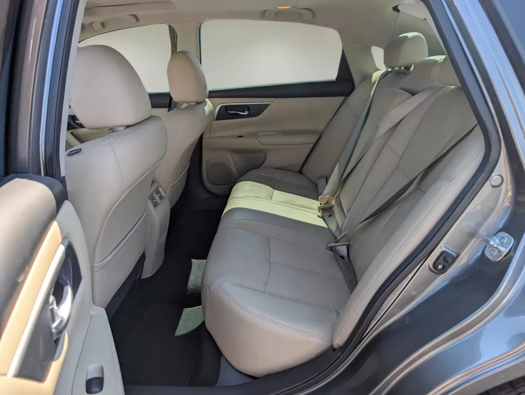 2016 /Beige Nissan Altima 2.5 SL (1N4AL3APXGC) with an Other engine, located at 7000 Northlake Connector, Columbus, GA, 31904, (706) 987-8085, 32.524975, -84.978134 - 2016 Nissan Altima 2.5 SL - Photo#10