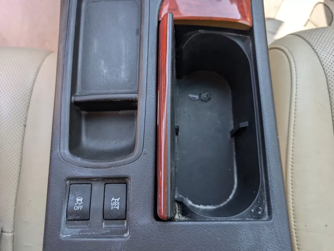 2010 Lexus RX 350 (2T2BK1BA3AC) with an Other engine, located at 1430 Gateway Drive, Opelika, AL, 36801, (334) 239-0944, 32.637871, -85.409790 - Are you searching for the perfect SUV that seamlessly blends comfort, reliability, and performance for your daily adventures or weekend getaways? Look no further than this stunning **2010 Lexus RX 350**, available now at **Gils Auto** in **Phenix City, AL**. This versatile all-wheel-drive SUV is not - Photo#14