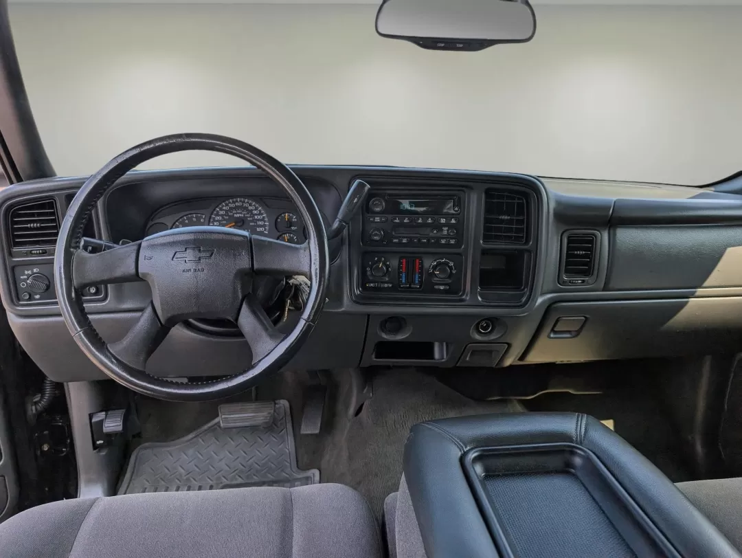 2006 /Dark Charcoal Chevrolet Silverado 1500 LT1 (1GCEC19V06Z) with an Other engine, located at 521 Old Farm Lane Rd, Prattville, AL, 36066, (334) 325-1505, 32.482460, -86.416367 - **Explore Your Next Adventure with the 2006 Chevrolet Silverado 1500 LT1 at Gils Auto!**<br /> <br /> Are you searching for a reliable and versatile pickup that suits both your daily commute and weekend adventures? Look no further! This 2006 Chevrolet Silverado 1500 LT1, now available at Gils Auto i - Photo#12