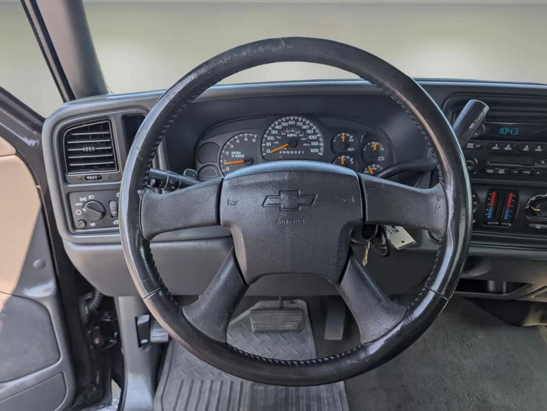 2006 /Dark Charcoal Chevrolet Silverado 1500 LT1 (1GCEC19V06Z) with an Other engine, located at 521 Old Farm Lane Rd, Prattville, AL, 36066, (334) 325-1505, 32.482460, -86.416367 - **Explore Your Next Adventure with the 2006 Chevrolet Silverado 1500 LT1 at Gils Auto!**<br /> <br /> Are you searching for a reliable and versatile pickup that suits both your daily commute and weekend adventures? Look no further! This 2006 Chevrolet Silverado 1500 LT1, now available at Gils Auto i - Photo#16