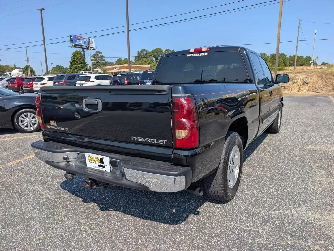 2006 /Dark Charcoal Chevrolet Silverado 1500 LT1 (1GCEC19V06Z) with an Other engine, located at 3959 U.S. 80 W, Phenix City, AL, 36870, (334) 297-4885, 32.469296, -85.135185 - **Explore Your Next Adventure with the 2006 Chevrolet Silverado 1500 LT1 at Gils Auto!**<br /> <br /> Are you searching for a reliable and versatile pickup that suits both your daily commute and weekend adventures? Look no further! This 2006 Chevrolet Silverado 1500 LT1, now available at Gils Auto i - Photo#4