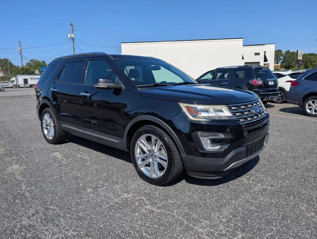 2017 Ford Explorer Limited (1FM5K7FH8HG) with an Other engine, located at 804 22nd Ave, Phenix City, AL, 36870, (334) 297-1860, 32.484749, -85.024475 - 2017 Ford Explorer Limited - Photo#2