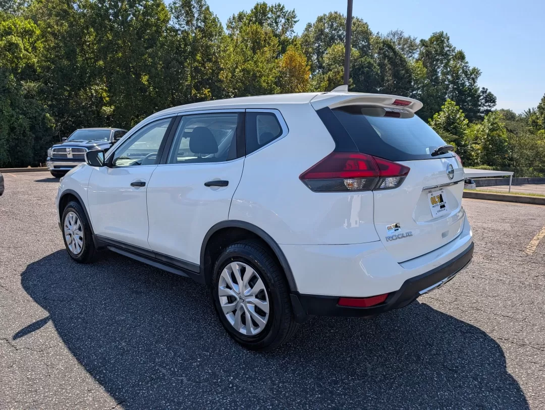 2018 /Charcoal Nissan Rogue S (KNMAT2MV1JP) with an Other engine, located at 804 22nd Ave, Phenix City, AL, 36870, (334) 297-1860, 32.484749, -85.024475 - 2018 Nissan Rogue S - Photo#6