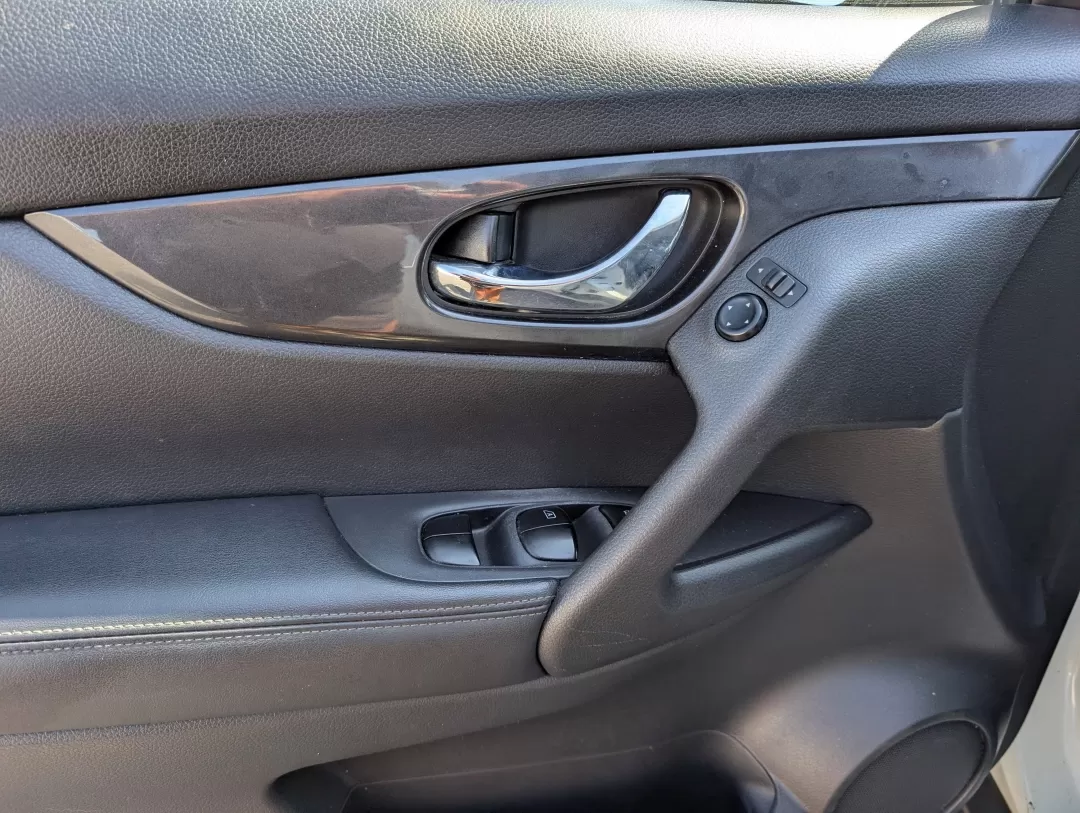 2018 /Charcoal Nissan Rogue S (KNMAT2MV1JP) with an Other engine, located at 804 22nd Ave, Phenix City, AL, 36870, (334) 297-1860, 32.484749, -85.024475 - 2018 Nissan Rogue S - Photo#8