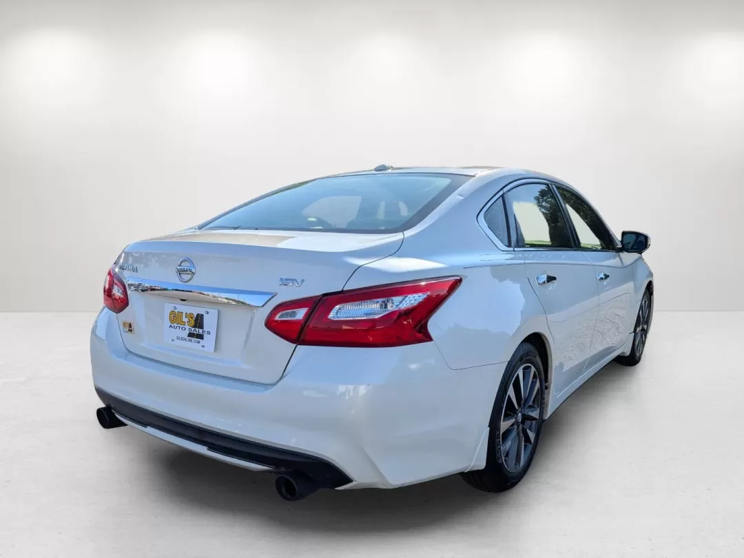 2016 /Charcoal Nissan Altima 2.5 SV (1N4AL3AP4GC) with an Other engine, located at 3959 U.S. 80 W, Phenix City, AL, 36870, (334) 297-4885, 32.469296, -85.135185 - ### Discover Your Next Adventure with This 2016 Nissan Altima at Gils Auto!<br /> <br /> Are you in search of a reliable vehicle for your daily commutes or weekend getaways? Look no further! The 2016 Nissan Altima 2.5 SV is the perfect blend of comfort, style, and functionality, making it ideal for - Photo#4