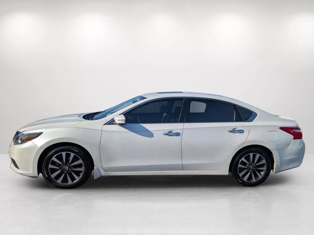 2016 /Charcoal Nissan Altima 2.5 SV (1N4AL3AP4GC) with an Other engine, located at 3959 U.S. 80 W, Phenix City, AL, 36870, (334) 297-4885, 32.469296, -85.135185 - ### Discover Your Next Adventure with This 2016 Nissan Altima at Gils Auto!<br /> <br /> Are you in search of a reliable vehicle for your daily commutes or weekend getaways? Look no further! The 2016 Nissan Altima 2.5 SV is the perfect blend of comfort, style, and functionality, making it ideal for - Photo#7