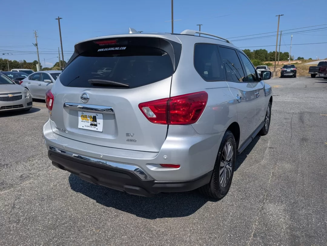 2019 /Charcoal Nissan Pathfinder SV (5N1DR2MM8KC) with an Other engine, located at 3959 U.S. 80 W, Phenix City, AL, 36870, (334) 297-4885, 32.469296, -85.135185 - **Explore the Great Outdoors in Style: 2019 Nissan Pathfinder SV at Gils Auto - Phenix City**<br /> <br /> Are you ready to elevate your family adventures or daily commutes? Look no further than the 2019 Nissan Pathfinder SV, an SUV designed for those who crave both comfort and performance. This ver - Photo#4