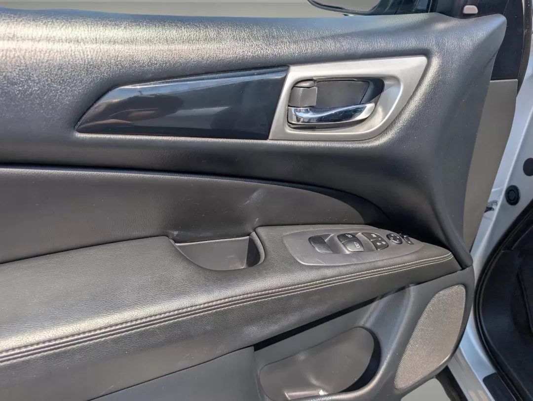 2019 /Charcoal Nissan Pathfinder SV (5N1DR2MM8KC) with an Other engine, located at 3959 U.S. 80 W, Phenix City, AL, 36870, (334) 297-4885, 32.469296, -85.135185 - **Explore the Great Outdoors in Style: 2019 Nissan Pathfinder SV at Gils Auto - Phenix City**<br /> <br /> Are you ready to elevate your family adventures or daily commutes? Look no further than the 2019 Nissan Pathfinder SV, an SUV designed for those who crave both comfort and performance. This ver - Photo#8