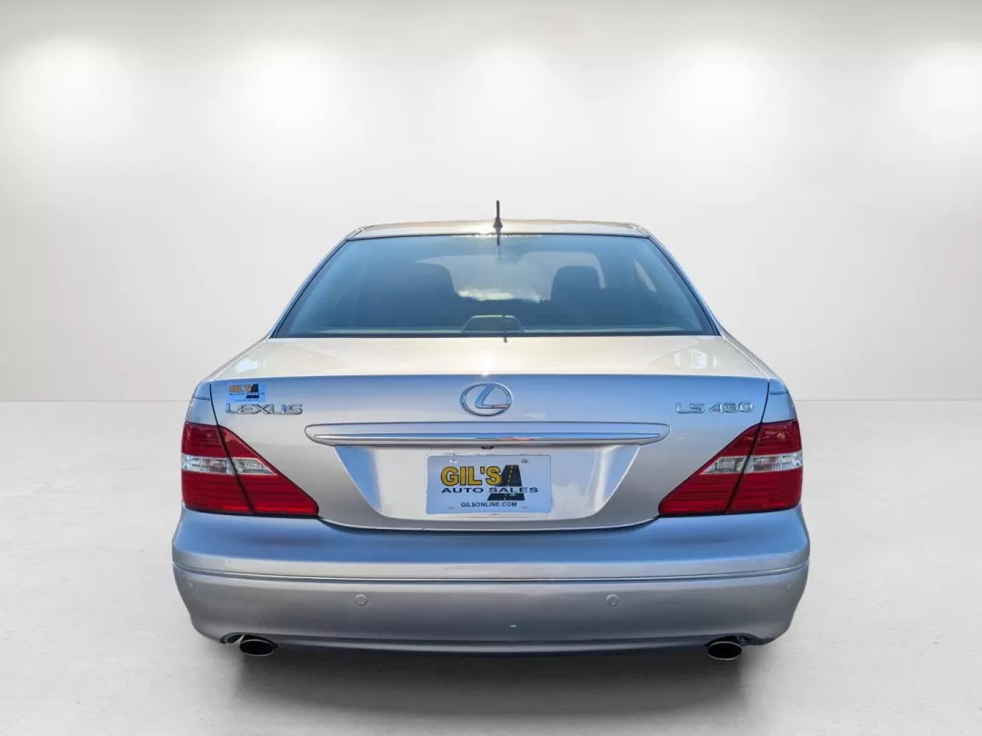2004 Lexus LS 430 (JTHBN36F840) with an Other engine, located at 1430 Gateway Drive, Opelika, AL, 36801, (334) 239-0944, 32.637871, -85.409790 - **Discover Luxury and Comfort with the 2004 Lexus LS 430 at Gils Auto Your Premier Buy Here Pay Here Dealership in Phenix City, AL!**<br /> <br /> Are you on the hunt for a vehicle that combines elegance with performance, perfect for both daily commutes and weekend getaways? Look no further than th - Photo#5