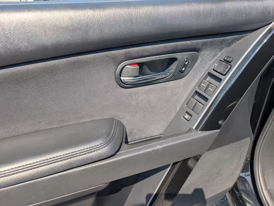 2013 /Black Mazda CX-9 Touring (JM3TB2CA3D0) with an Other engine, located at 3959 U.S. 80 W, Phenix City, AL, 36870, (334) 297-4885, 32.469296, -85.135185 - **Unlock Your Next Adventure with This 2013 Mazda CX-9 Touring!**<br /> <br /> Are you searching for the perfect vehicle to support your family's busy lifestyle or enhance your weekend adventures? Look no further! This stylish and spacious 2013 Mazda CX-9 Touring is here to offer you the ultimate bl - Photo#8
