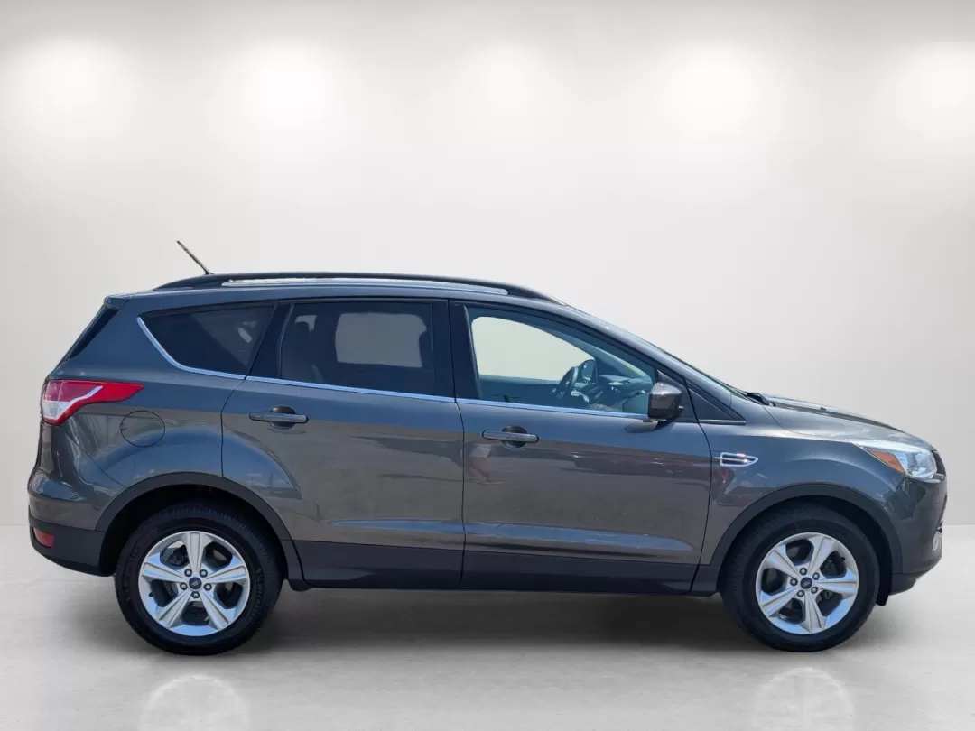 2016 Ford Escape SE (1FMCU0GX0GU) with an Other engine, located at 5115 14th Ave., Columbus, GA, 31904, (706) 323-0345, 32.511494, -84.971046 - 2016 Ford Escape SE - Photo#3
