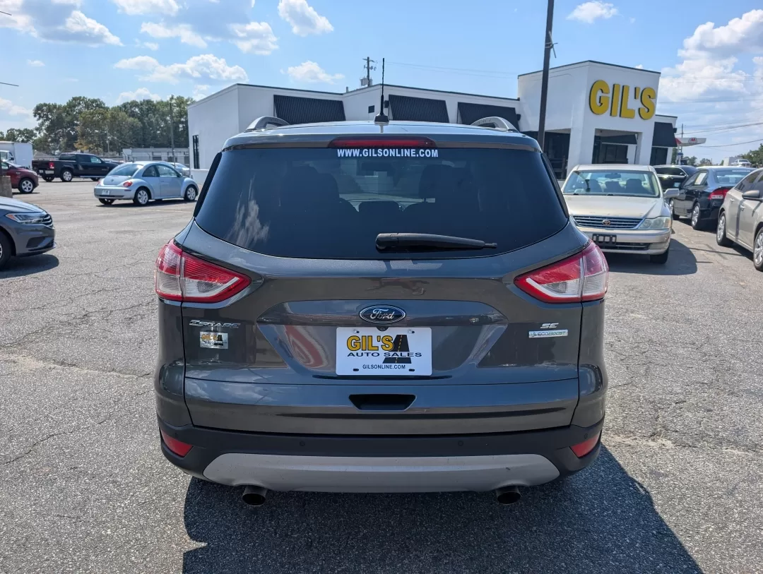 2016 Ford Escape SE (1FMCU0GX0GU) with an Other engine, located at 3959 U.S. 80 W, Phenix City, AL, 36870, (334) 297-4885, 32.469296, -85.135185 - Are you ready to elevate your daily commute or embark on weekend adventures without breaking the bank? Look no further than this 2016 Ford Escape SE, now available at Gils Auto in Phenix City, AL! This stylish sport utility vehicle is perfect for anyone seeking a reliable ride that marries comfort, - Photo#5