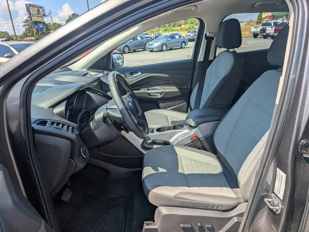 2016 Ford Escape SE (1FMCU0GX0GU) with an Other engine, located at 3959 U.S. 80 W, Phenix City, AL, 36870, (334) 297-4885, 32.469296, -85.135185 - Are you ready to elevate your daily commute or embark on weekend adventures without breaking the bank? Look no further than this 2016 Ford Escape SE, now available at Gils Auto in Phenix City, AL! This stylish sport utility vehicle is perfect for anyone seeking a reliable ride that marries comfort, - Photo#9