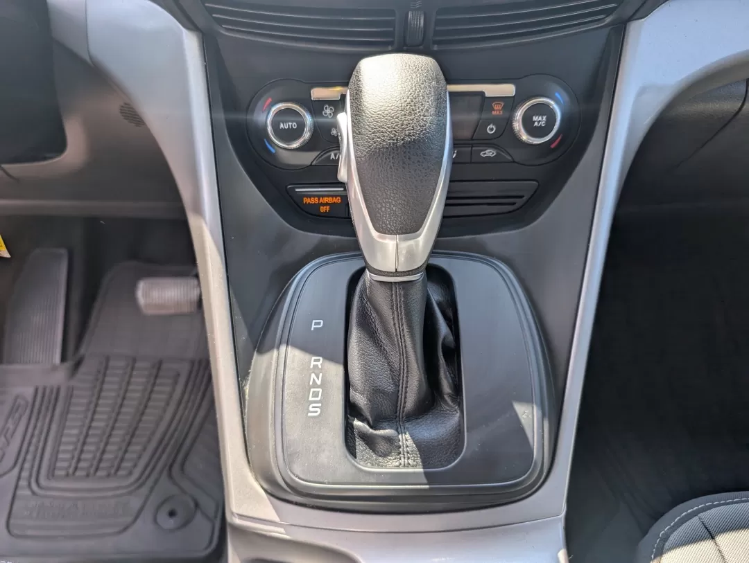 2016 Ford Escape SE (1FMCU0GX0GU) with an Other engine, located at 3959 U.S. 80 W, Phenix City, AL, 36870, (334) 297-4885, 32.469296, -85.135185 - Are you ready to elevate your daily commute or embark on weekend adventures without breaking the bank? Look no further than this 2016 Ford Escape SE, now available at Gils Auto in Phenix City, AL! This stylish sport utility vehicle is perfect for anyone seeking a reliable ride that marries comfort, - Photo#13
