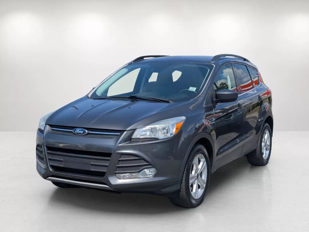 2016 Ford Escape SE (1FMCU0GX0GU) with an Other engine, located at 3959 U.S. 80 W, Phenix City, AL, 36870, (334) 297-4885, 32.469296, -85.135185 - Are you ready to elevate your daily commute or embark on weekend adventures without breaking the bank? Look no further than this 2016 Ford Escape SE, now available at Gils Auto in Phenix City, AL! This stylish sport utility vehicle is perfect for anyone seeking a reliable ride that marries comfort, - Photo#1
