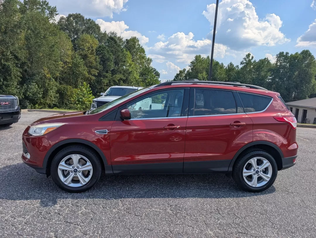 2016 Ford Escape SE (1FMCU9GX3GU) with an Other engine, located at 3959 U.S. 80 W, Phenix City, AL, 36870, (334) 297-4885, 32.469296, -85.135185 - **Experience Adventure in the 2016 Ford Escape SE Perfect for Your Next Journey!**<br /> <br /> If you're looking to elevate your lifestyle with a vehicle that's as versatile as your plans, the 2016 Ford Escape SE is your ideal companion. With ample space for a growing family, a sporty design, and - Photo#7