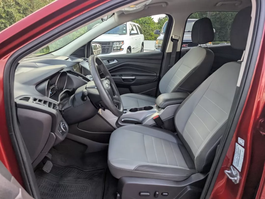 2016 Ford Escape SE (1FMCU9GX3GU) with an Other engine, located at 3959 U.S. 80 W, Phenix City, AL, 36870, (334) 297-4885, 32.469296, -85.135185 - **Experience Adventure in the 2016 Ford Escape SE Perfect for Your Next Journey!**<br /> <br /> If you're looking to elevate your lifestyle with a vehicle that's as versatile as your plans, the 2016 Ford Escape SE is your ideal companion. With ample space for a growing family, a sporty design, and - Photo#9