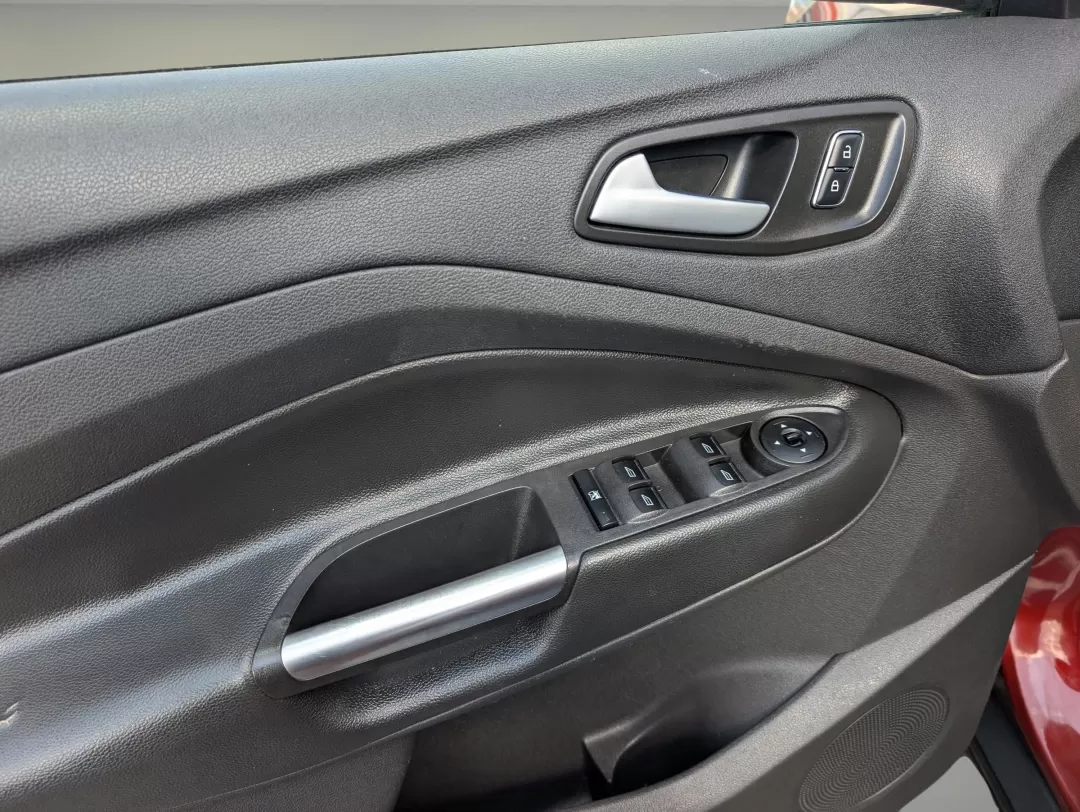 2016 Ford Escape SE (1FMCU9GX3GU) with an Other engine, located at 3959 U.S. 80 W, Phenix City, AL, 36870, (334) 297-4885, 32.469296, -85.135185 - **Experience Adventure in the 2016 Ford Escape SE Perfect for Your Next Journey!**<br /> <br /> If you're looking to elevate your lifestyle with a vehicle that's as versatile as your plans, the 2016 Ford Escape SE is your ideal companion. With ample space for a growing family, a sporty design, and - Photo#9