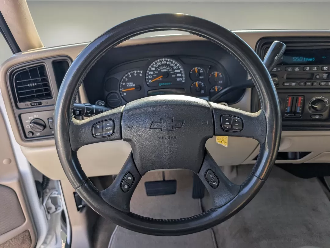 2005 /Tan/Neutral Chevrolet Tahoe LS (1GNEC13V65R) with an Other engine, located at 3959 U.S. 80 W, Phenix City, AL, 36870, (334) 297-4885, 32.469296, -85.135185 - **Discover Your Next Adventure with the 2005 Chevrolet Tahoe LS Perfect for Family Outings and Weekend Getaways!**<br /> <br /> Looking for a dependable SUV that comfortably accommodates your growing family or spirited weekend adventures? Look no further! Gils Auto in Phenix City, AL, is excited to - Photo#17