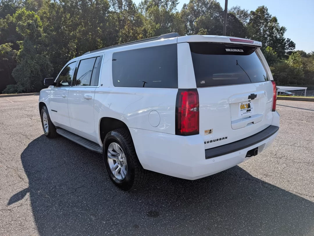 2017 /Jet Black/Dark Ash Chevrolet Suburban LT (1GNSCHKC8HR) with an Other engine, located at 3959 U.S. 80 W, Phenix City, AL, 36870, (334) 297-4885, 32.469296, -85.135185 - 2017 Chevrolet Suburban LT - Photo#6