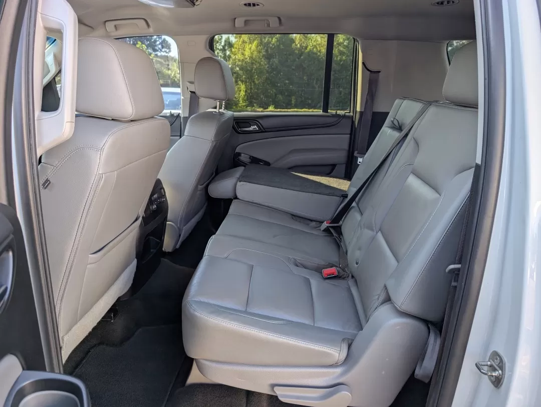 2017 /Jet Black/Dark Ash Chevrolet Suburban LT (1GNSCHKC8HR) with an Other engine, located at 3959 U.S. 80 W, Phenix City, AL, 36870, (334) 297-4885, 32.469296, -85.135185 - 2017 Chevrolet Suburban LT - Photo#10